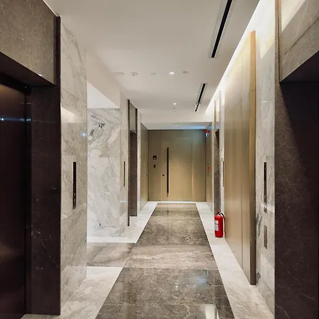 Luxury 1 Bed In Trilogy, Seafront *