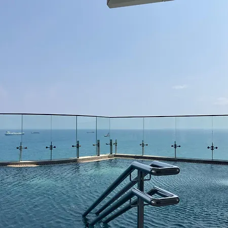 Luxury 1 Bed In Trilogy, Seafront * Limassol