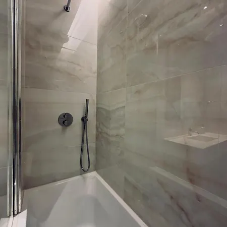 Luxury 1 Bed In Trilogy, Seafront Resort