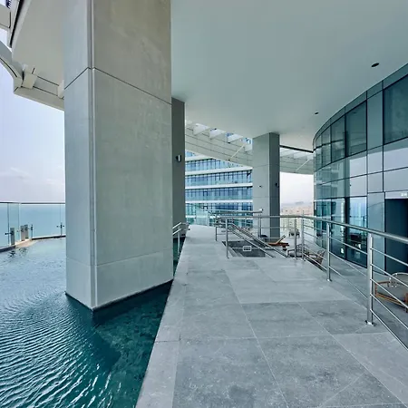Apartment Luxury 1 Bed In Trilogy, Seafront *