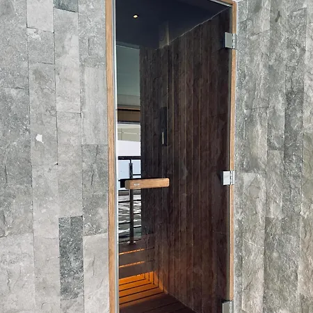 Luxury 1 Bed In Trilogy, Seafront Limasol