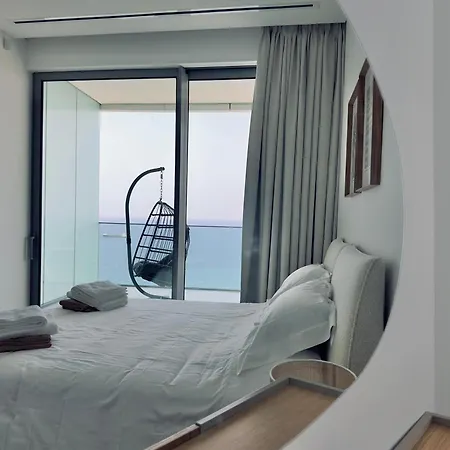 Luxury 1 Bed In Trilogy, Seafront * Limasol