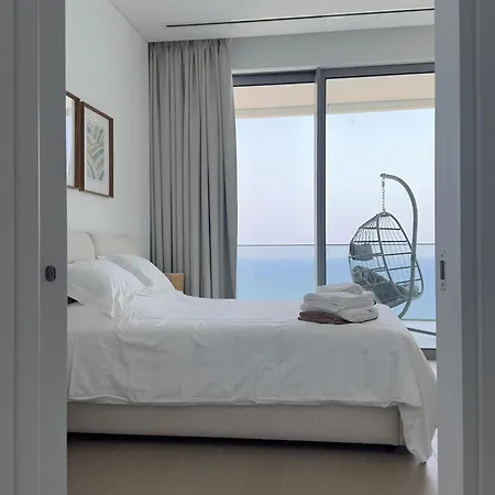 Luxury 1 Bed In Trilogy, Seafront Resort Limasol