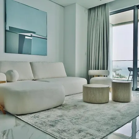 Luxury 1 Bed In Trilogy, Seafront Daire *