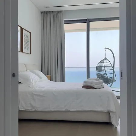 Luxury 1 Bed In Trilogy, Seafront Daire Limasol