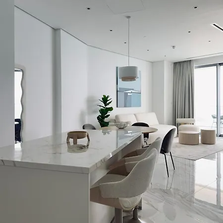 Luxury 1 Bed In Trilogy, Seafront Daire Limasol