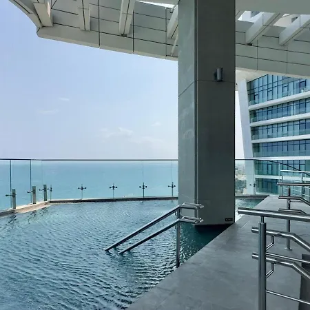 Luxury 1 Bed In Trilogy, Seafront Daire *