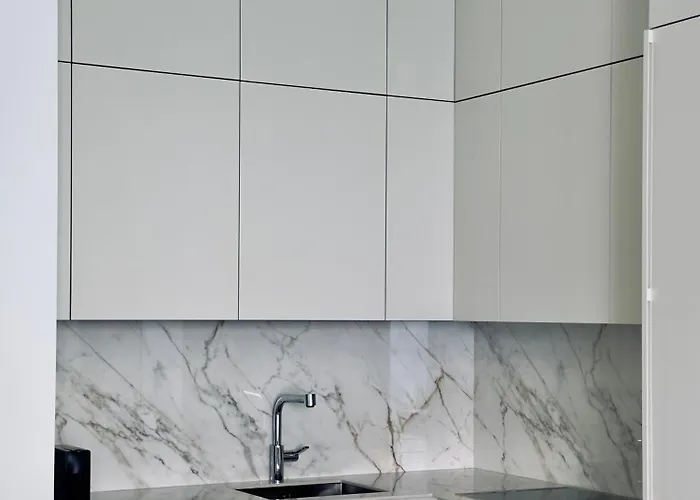 Resort Luxury 1 Bed In Trilogy, Seafront