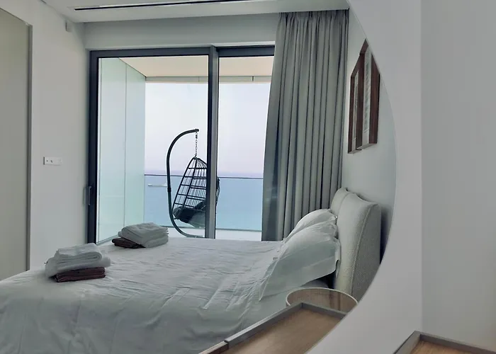 Luxury 1 Bed In Trilogy, Seafront * Limassol