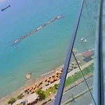 Luxury 1 Bed In Trilogy, Seafront