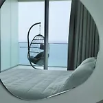 Luxury 1 Bed In Trilogy, Seafront *