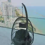 Luxury 1 Bed In Trilogy, Seafront リゾート