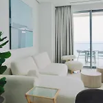 Luxury 1 Bed In Trilogy, Seafront * リマソール