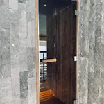 Luxury 1 Bed In Trilogy, Seafront リマソール