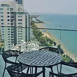 Luxury 1 Bed In Trilogy, Seafront リマソール