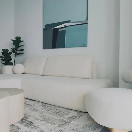 Luxury 1 Bed In Trilogy, Seafront 度假村