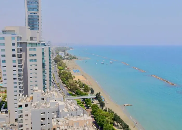 Luxury 1 Bed In Trilogy, Seafront Rezort Lemesos